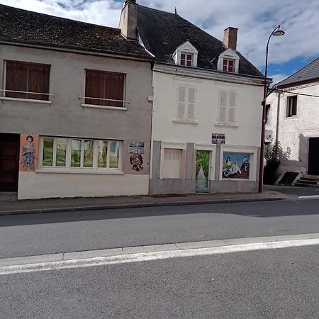 Appartement Le Labyrinthe Du Peintre Bransat Eksteriør billede